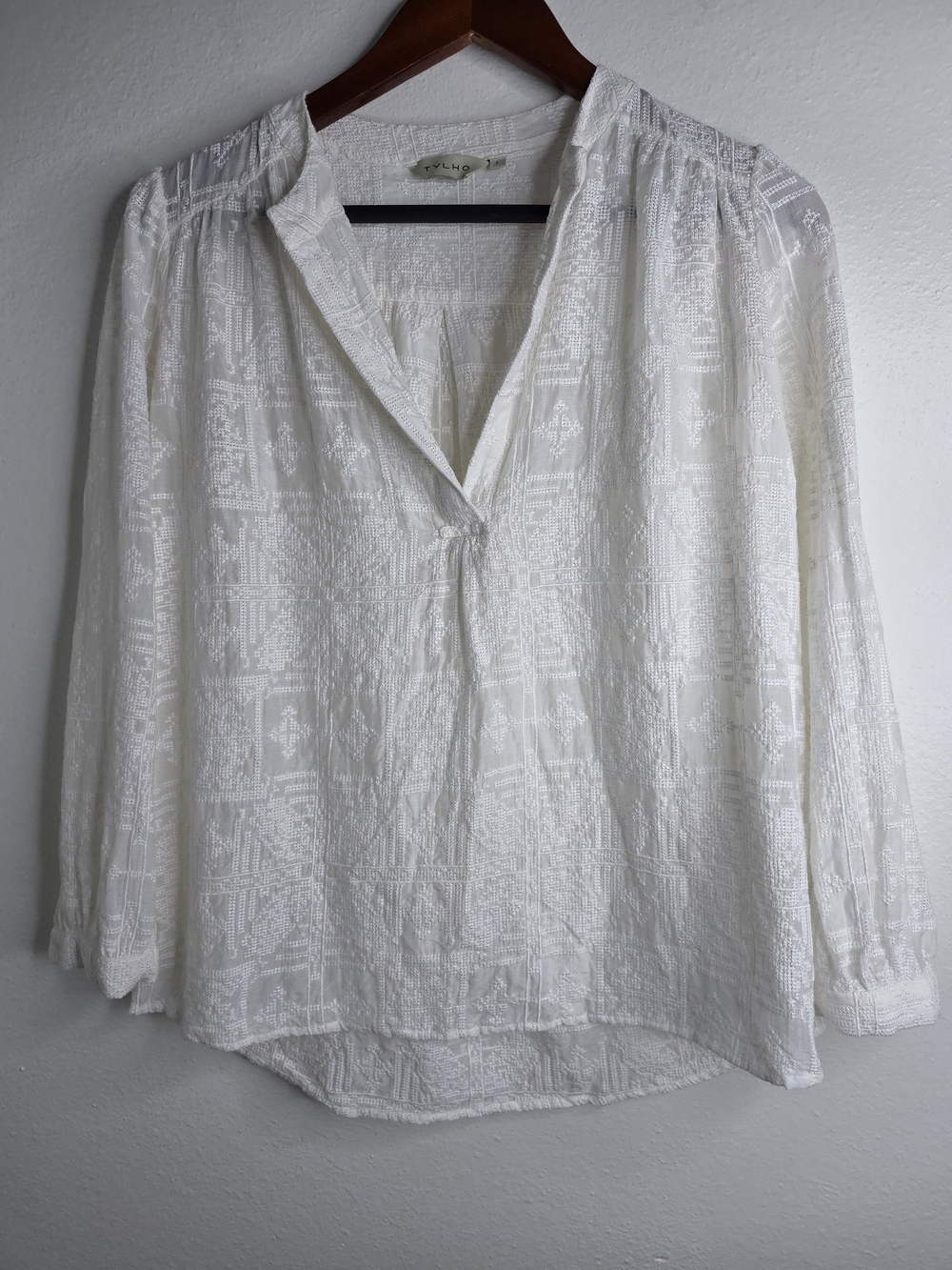 Anthropologie 11.1 Tylho White Embroidered Notch V-Neck Tunic Blouse Poetcore Sm